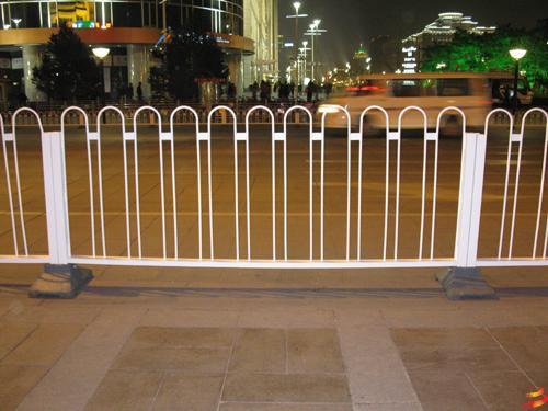 道路用京式護欄